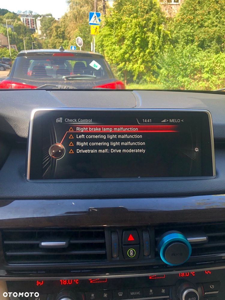 BMW X5 xDrive35i - 14