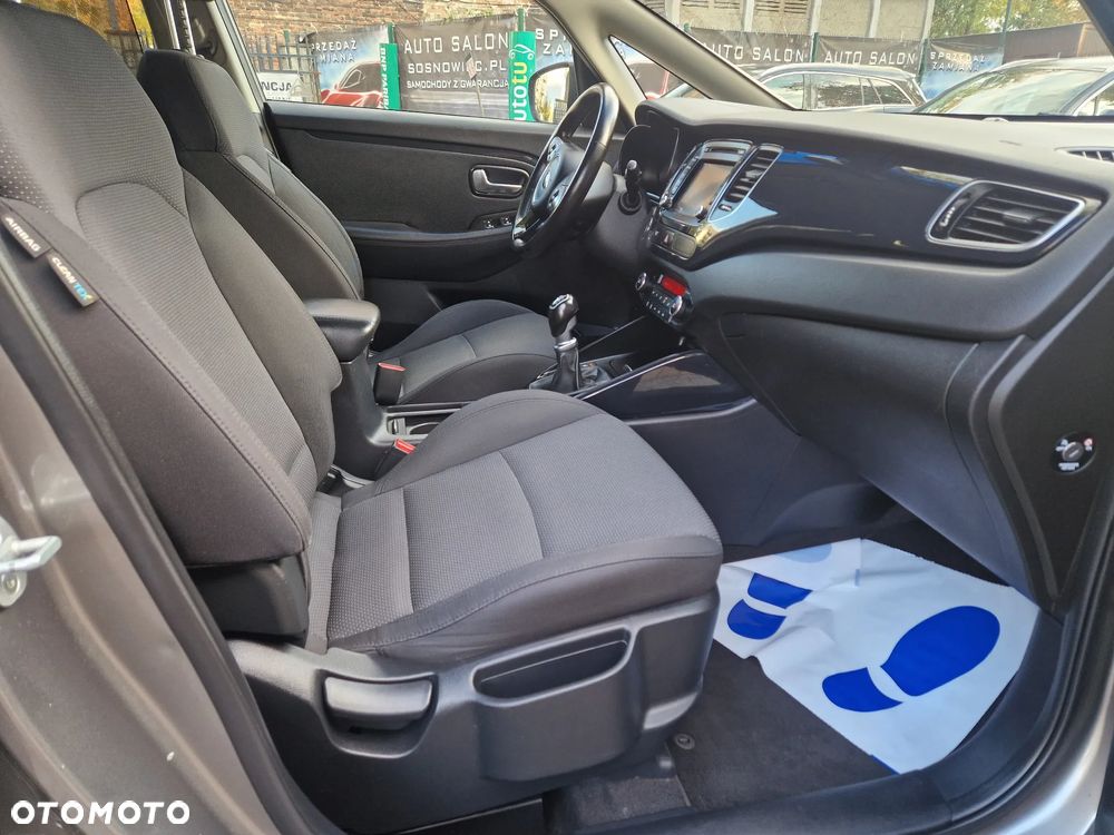 Kia Carens 1.7 CRDi S 7os EU6 - 32
