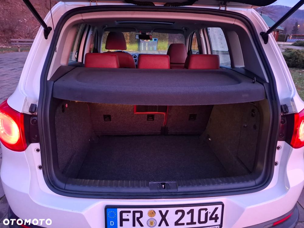 Volkswagen Tiguan 1.4 TSI BlueMotion Technology Sport & Style - 10