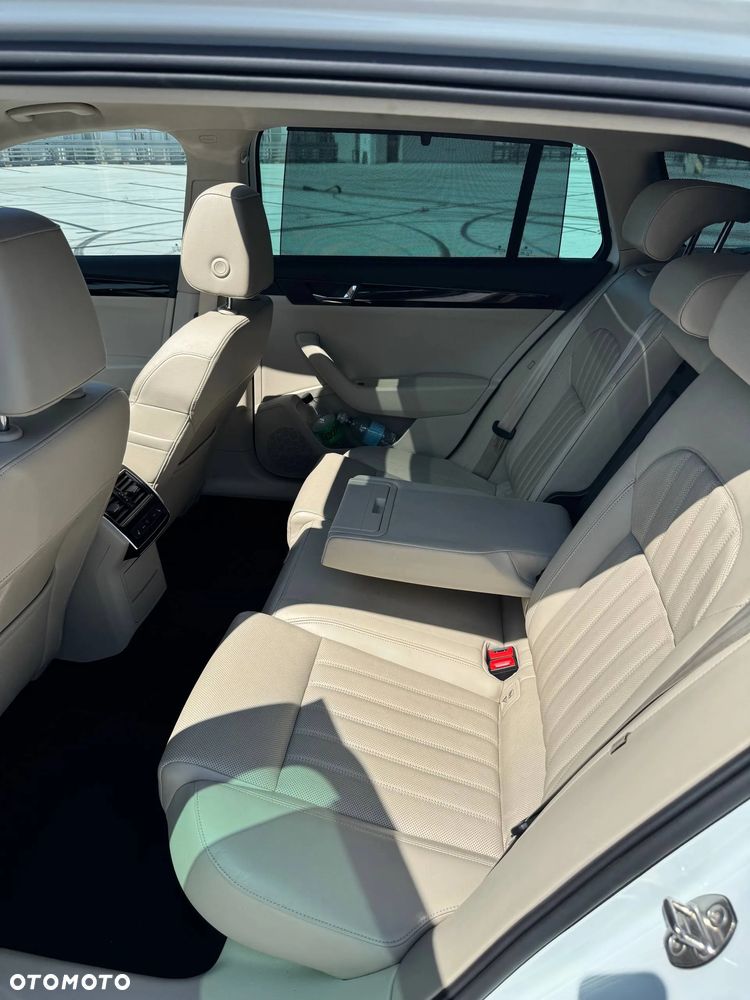 Skoda Superb 2.0 TDI 4x4 L&K DSG - 24
