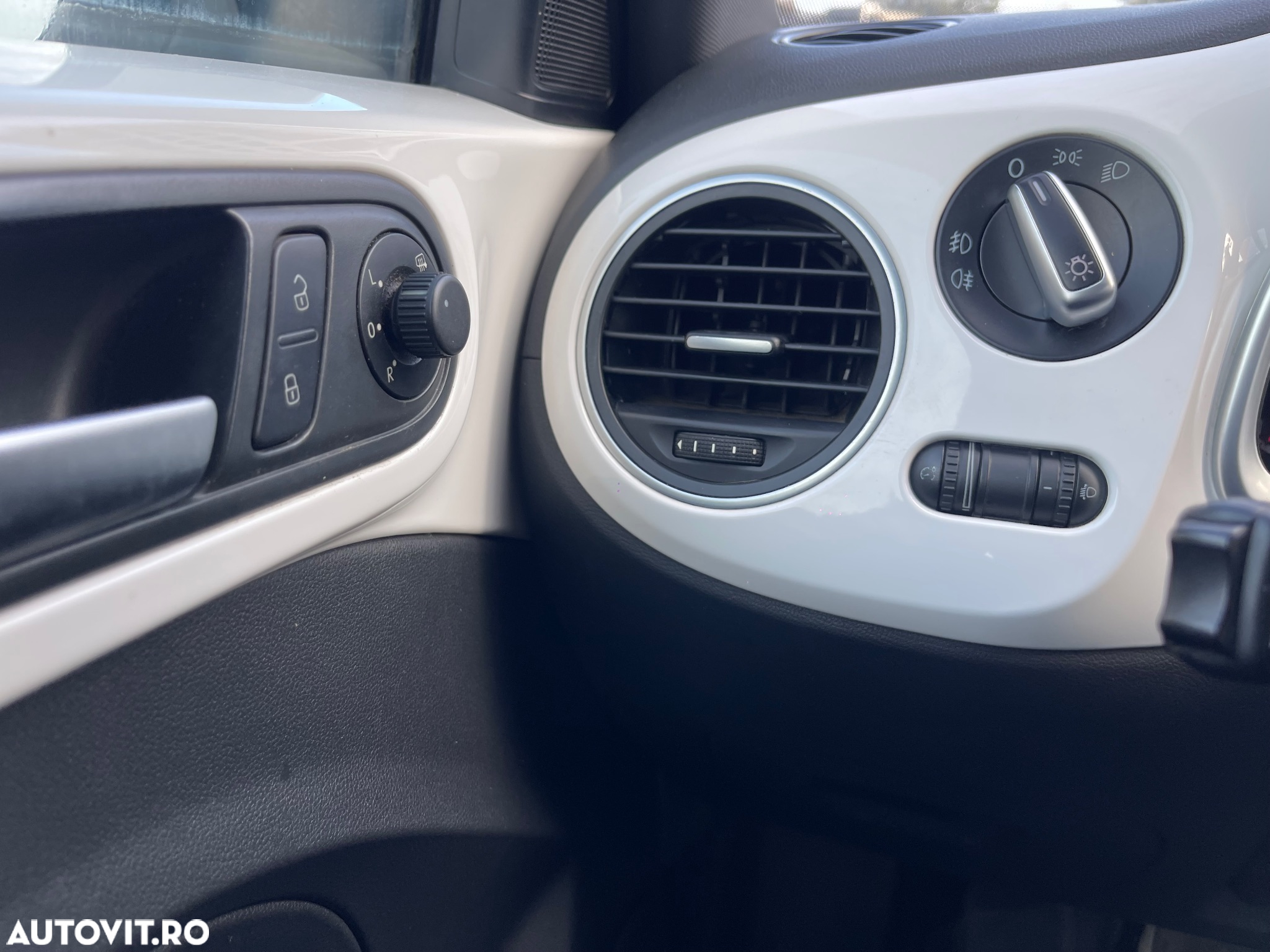 Volkswagen Beetle 1.6 TDI Design - 17