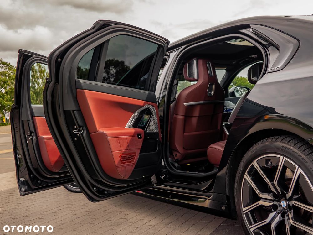 BMW Seria 7 - 21