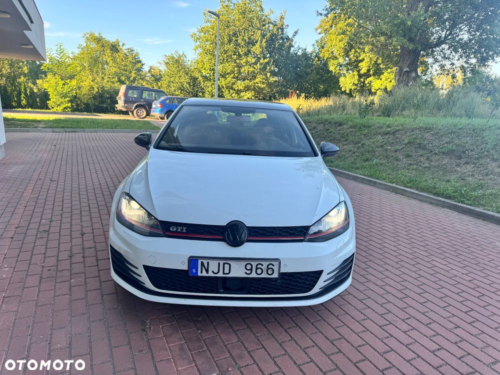 Volkswagen Golf 2.0 TSI BMT GTI Performance DSG - 9