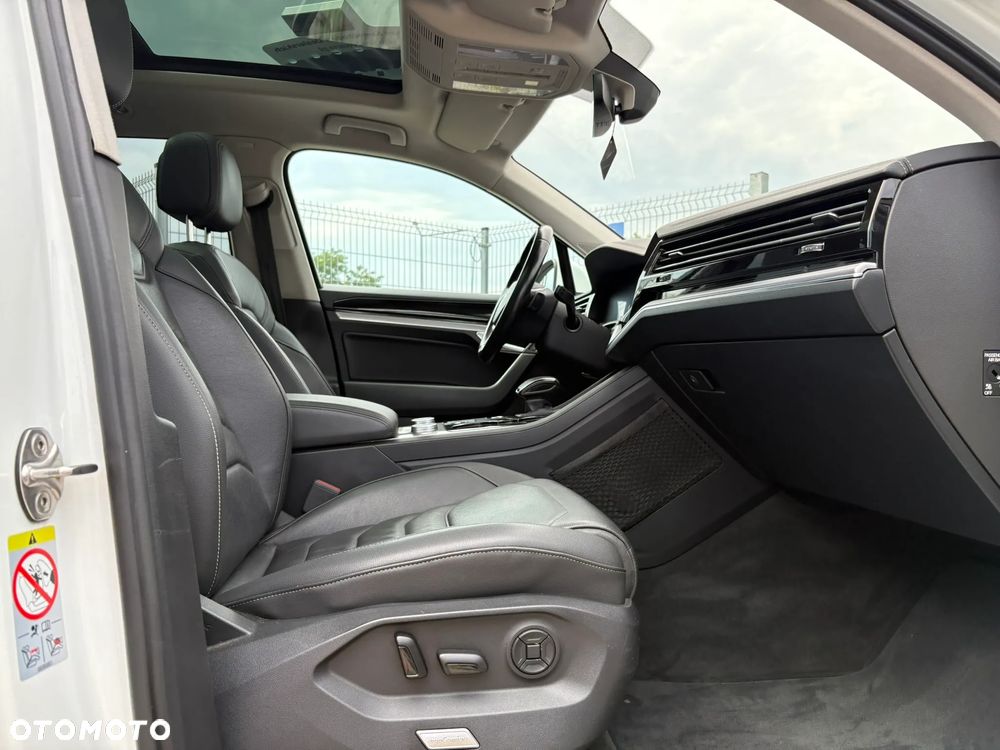 Volkswagen Touareg 3.0 V6 TDI SCR 4Mot Elegance - 30