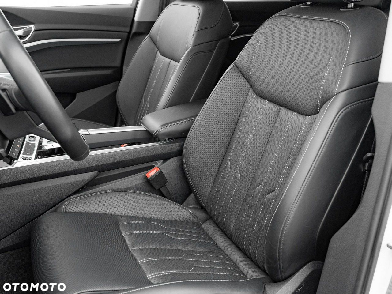 Audi Q8 e-tron 55 114kWh Quattro S Line - 15