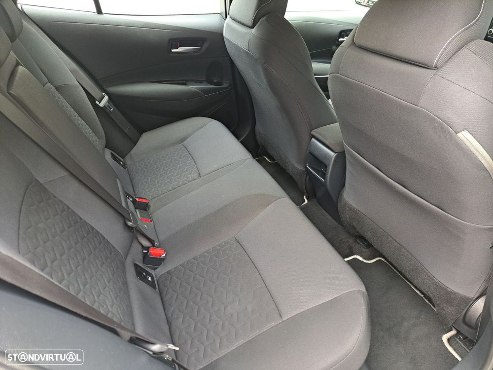 Toyota Corolla 1.8 Hybrid Comfort - 13