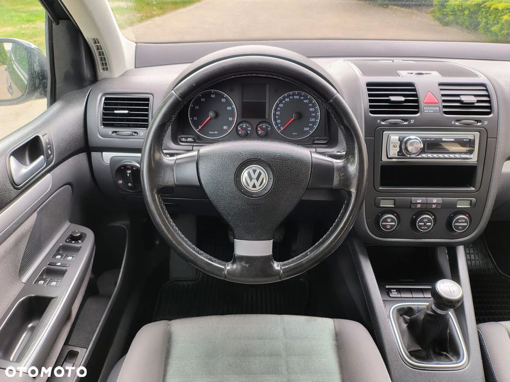 Volkswagen Golf 1.6 Trendline - 13