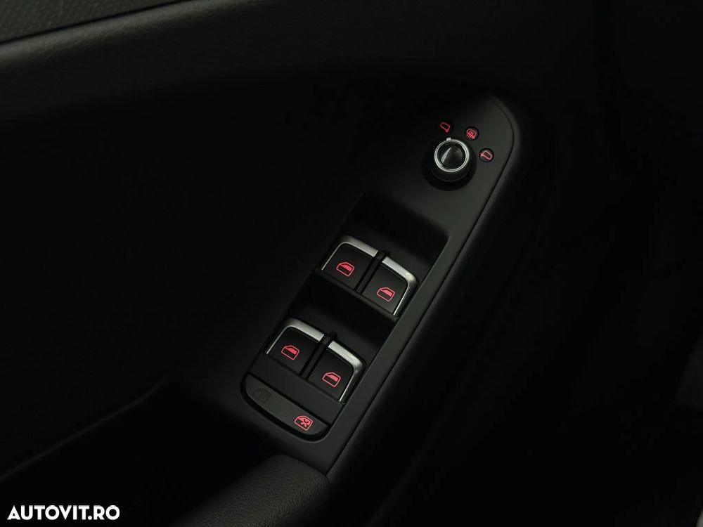 Audi A4 Avant 2.0 TDI DPF quattro S tronic S line Sportpaket - 7