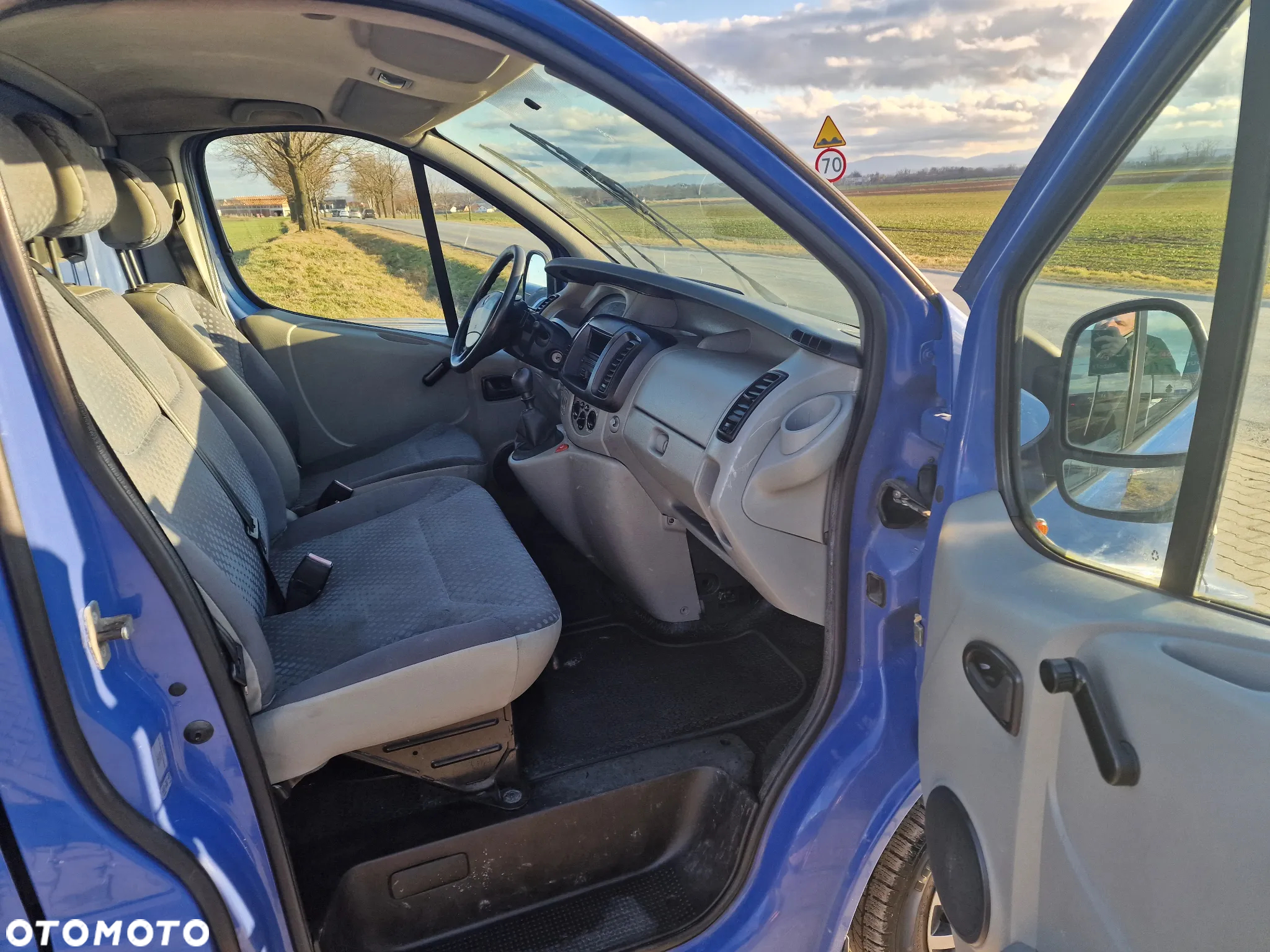 Renault Trafic - 16