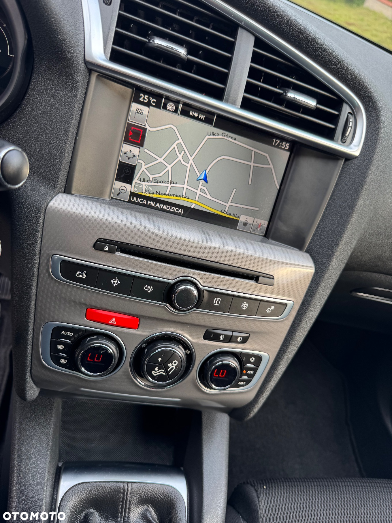 Citroën C4 1.6 HDi Exclusive - 25
