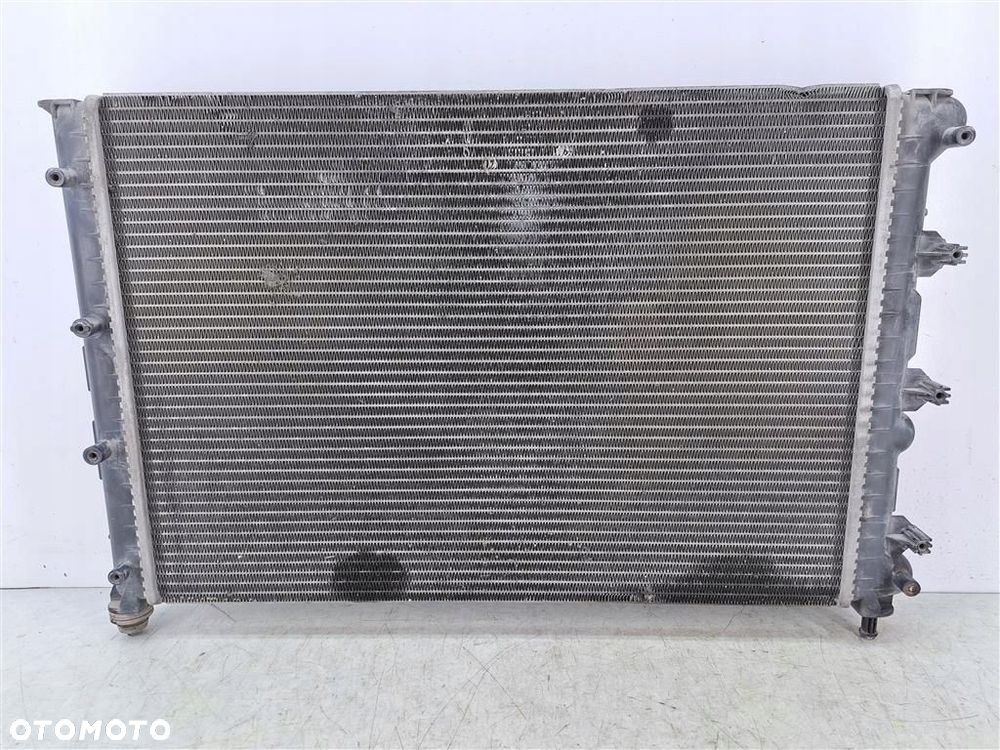 Chłodnica wody Alfa Romeo 147 1,6 B 2000-2004 VALEO URWANA JEDNA ŚRUBA - 2