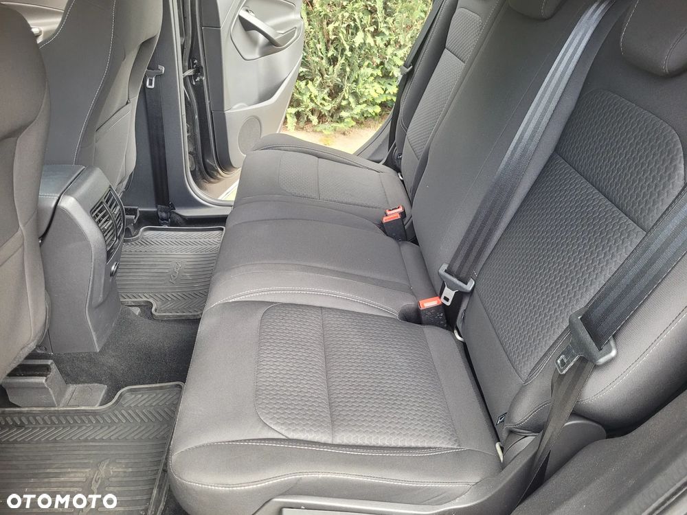 Ford Kuga - 7