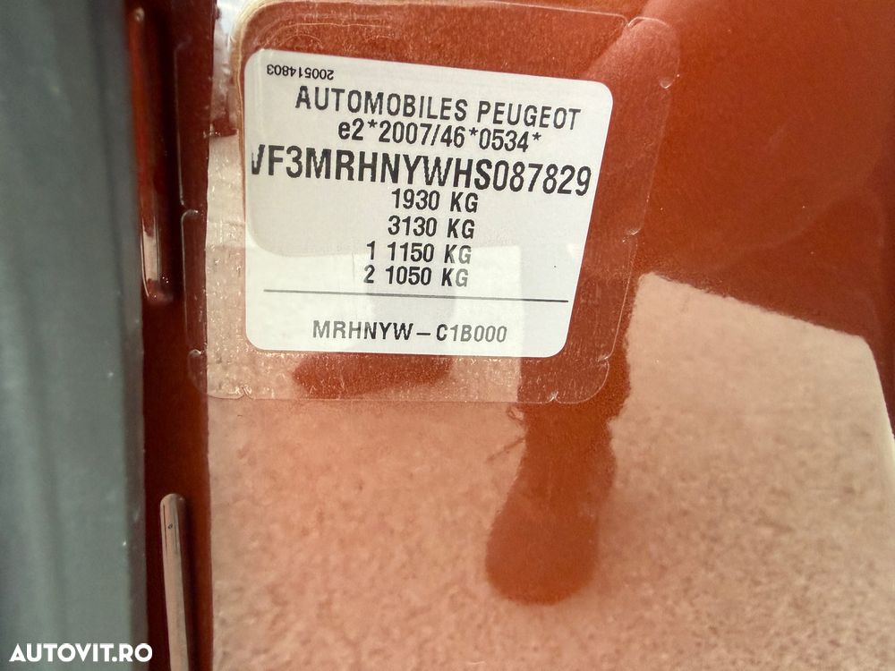 Peugeot 3008 1.2 PureTech Turbo S&S EAT6 GT-Line - 31