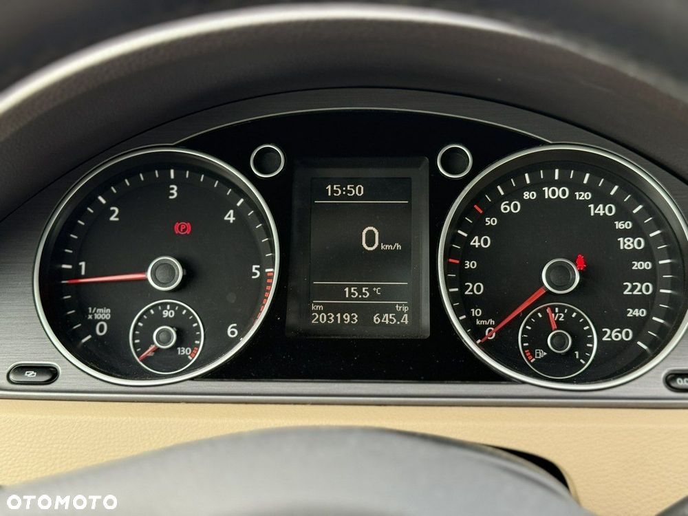 Volkswagen Passat Variant 2.0 Blue TDI SCR Highline - 17