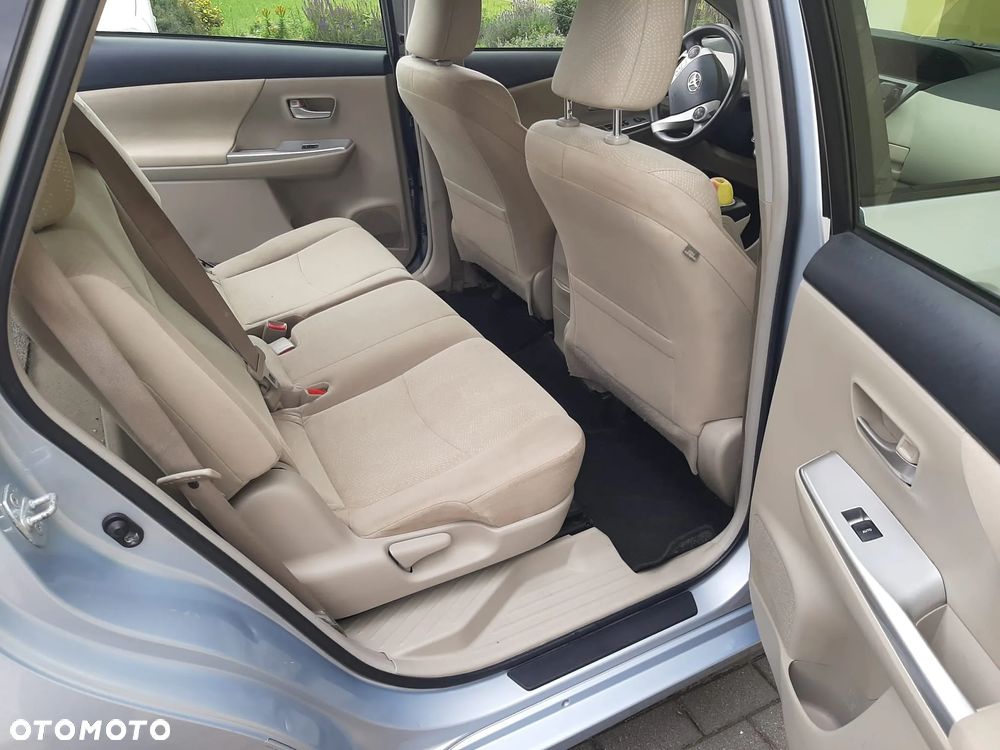 Toyota Prius+ ver--hybrid-life - 15