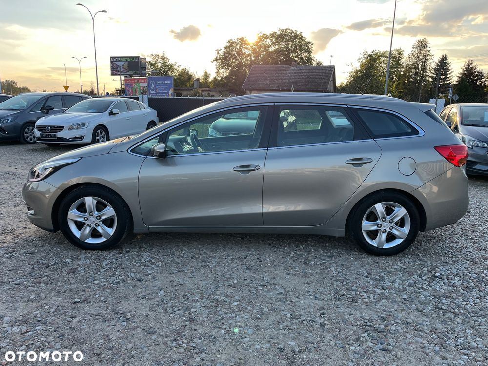 Kia Ceed 1.6 GDI ISG Spirit - 34