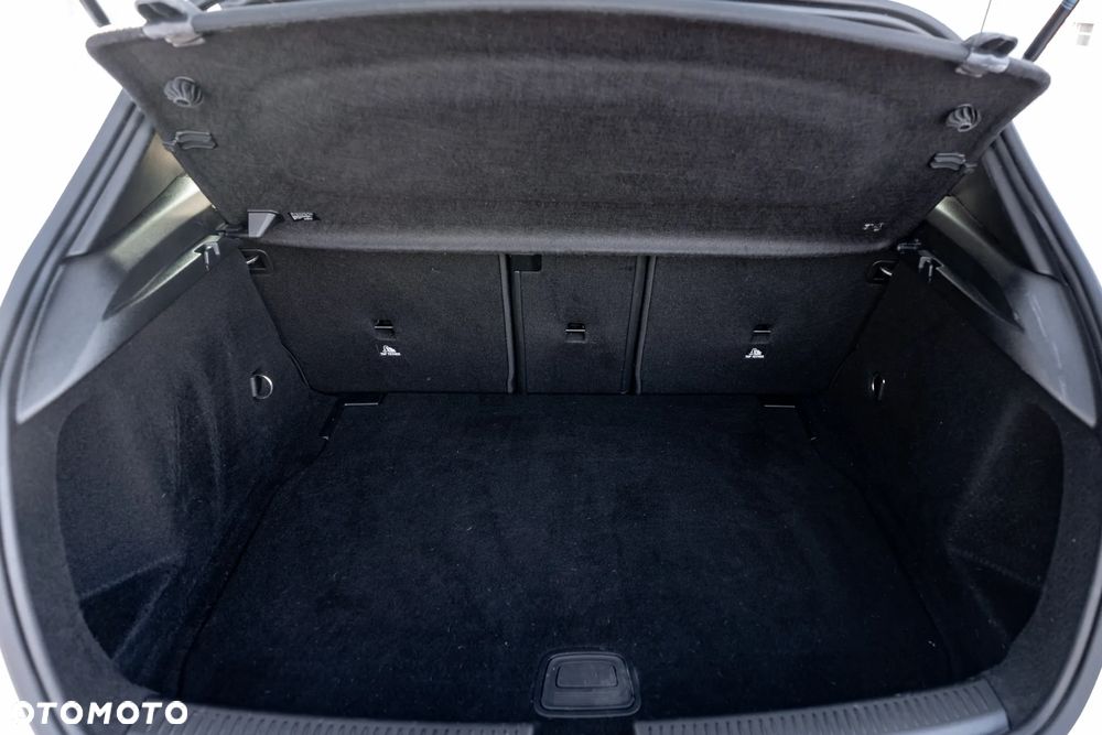 Mercedes-Benz Klasa A 180 Style 7G-DCT - 19