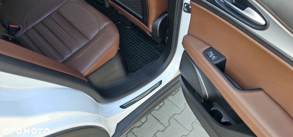 Alfa Romeo Stelvio 2.0 Turbo Executive Q4 - 15