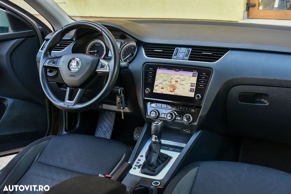 Skoda Octavia 1.6 TDI DSG Ambition - 19