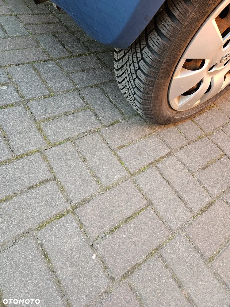 Toyota Yaris 1.0 Luna A/C - 31