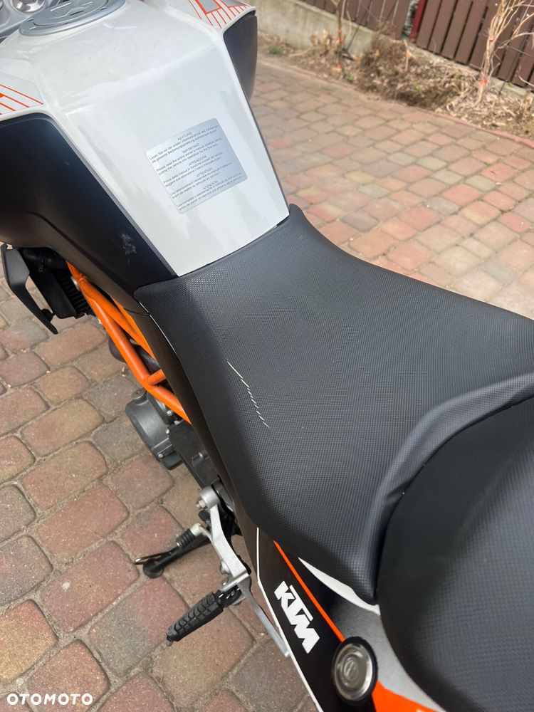 KTM Duke - 21