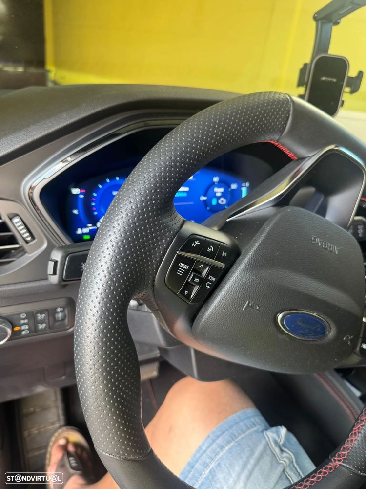 Ford Kuga 2.5 FHEV ST-Line - 14