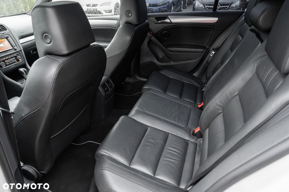 Volkswagen Golf 2.0 R DSG - 33