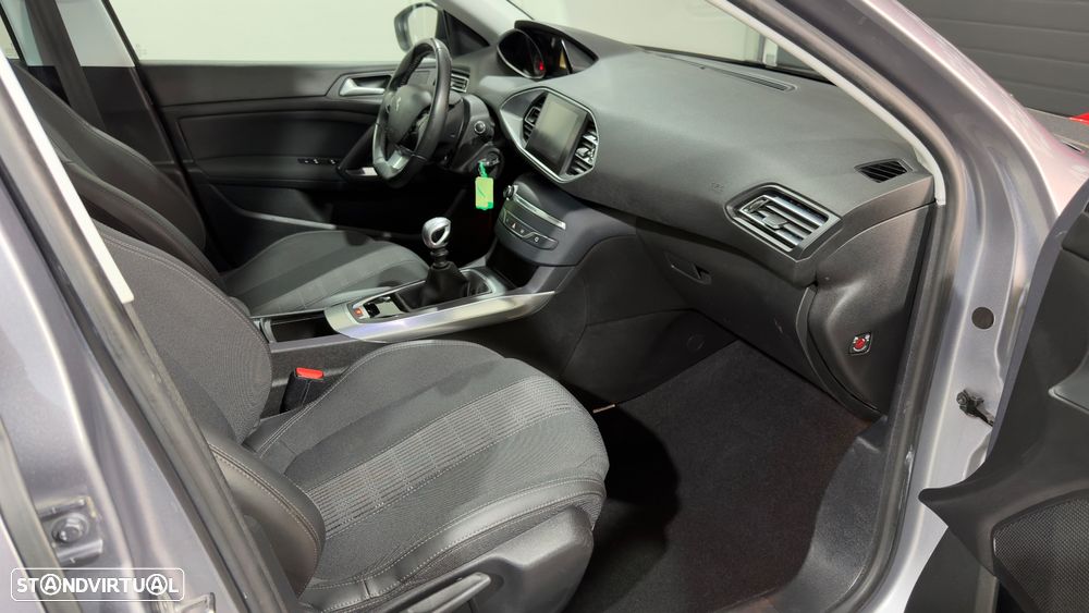 Peugeot 308 130 e-THP Stop & Start Allure - 13