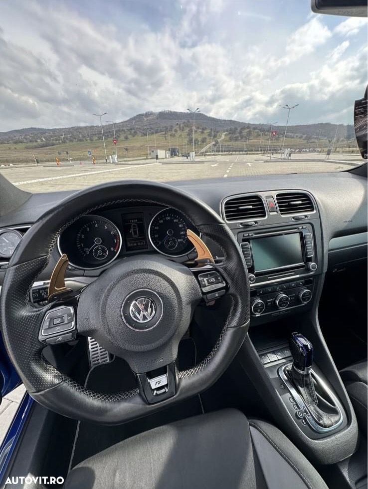 Volkswagen Golf - 10