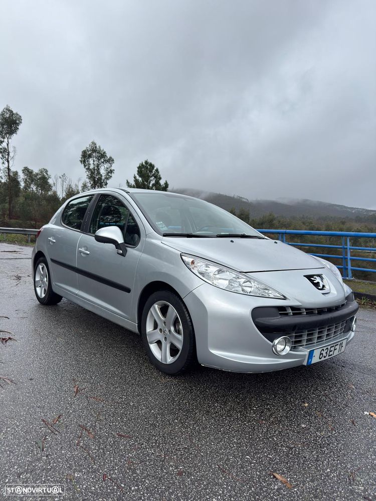 Peugeot 207 1.4 HDi Urban - 4
