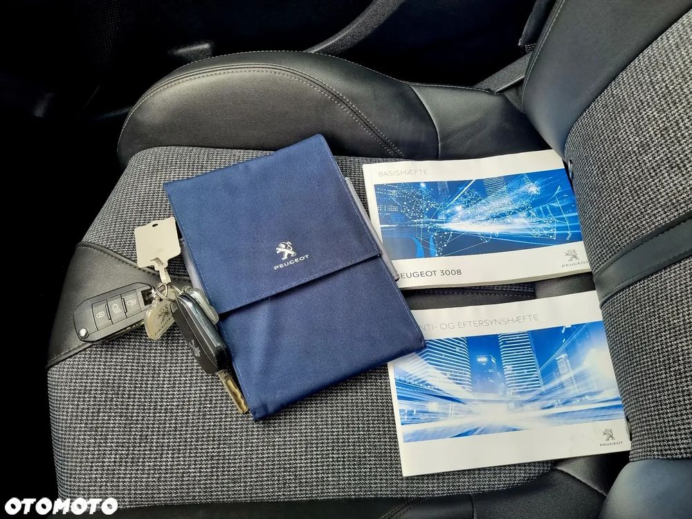 Peugeot 3008 1.2 PureTech Allure S&S - 25