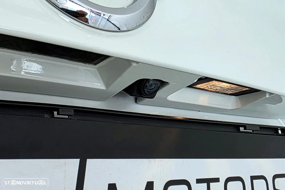 Nissan Qashqai 1.7 dCi N-Connecta - 24