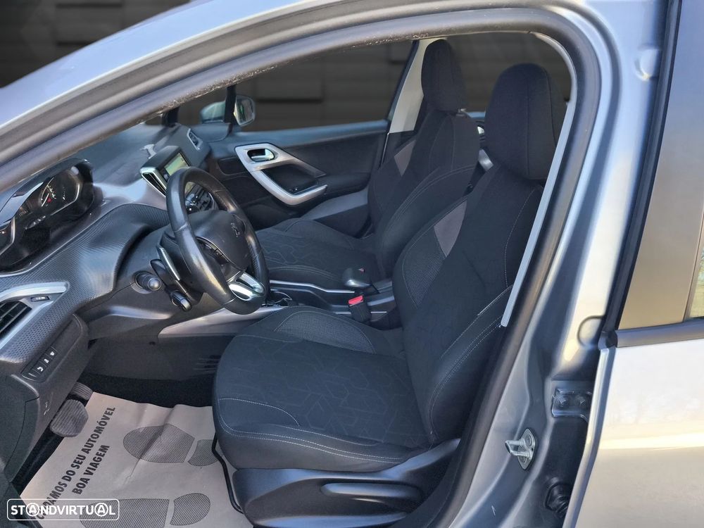 Peugeot 2008 1.6 e-HDi Allure 2-Tronic - 8