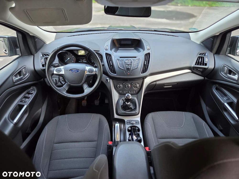 Ford Kuga - 30