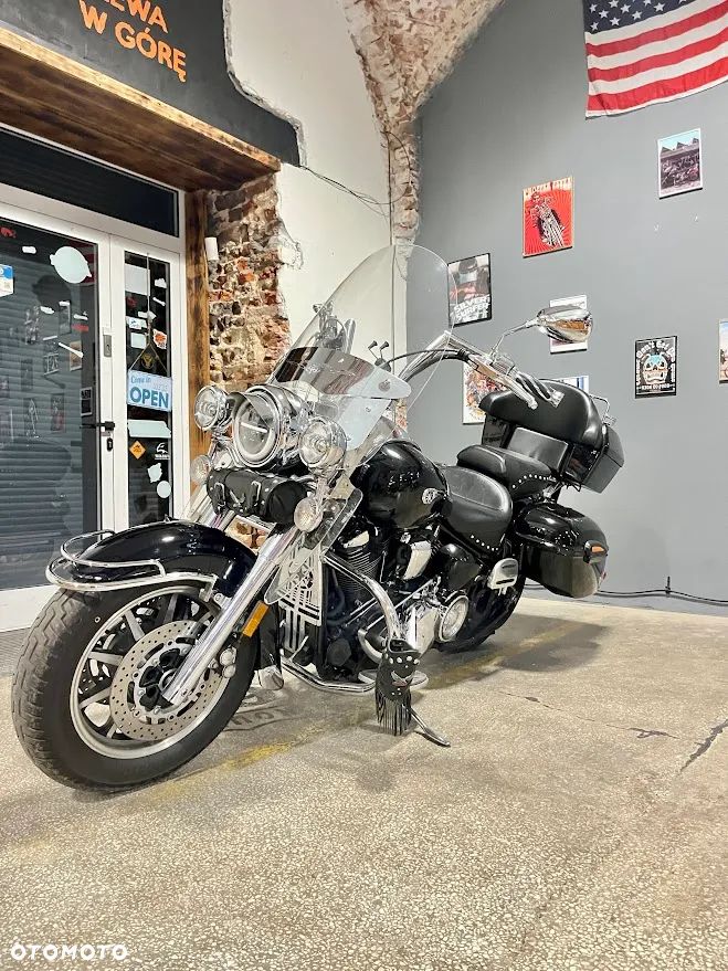 Yamaha Road Star - 17