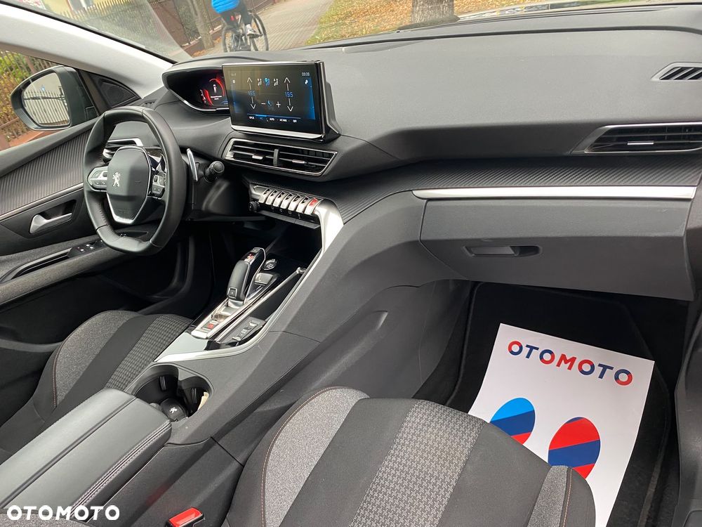 Peugeot 5008 PureTech 130 EAT8 Stop & Start Allure Pack - 7