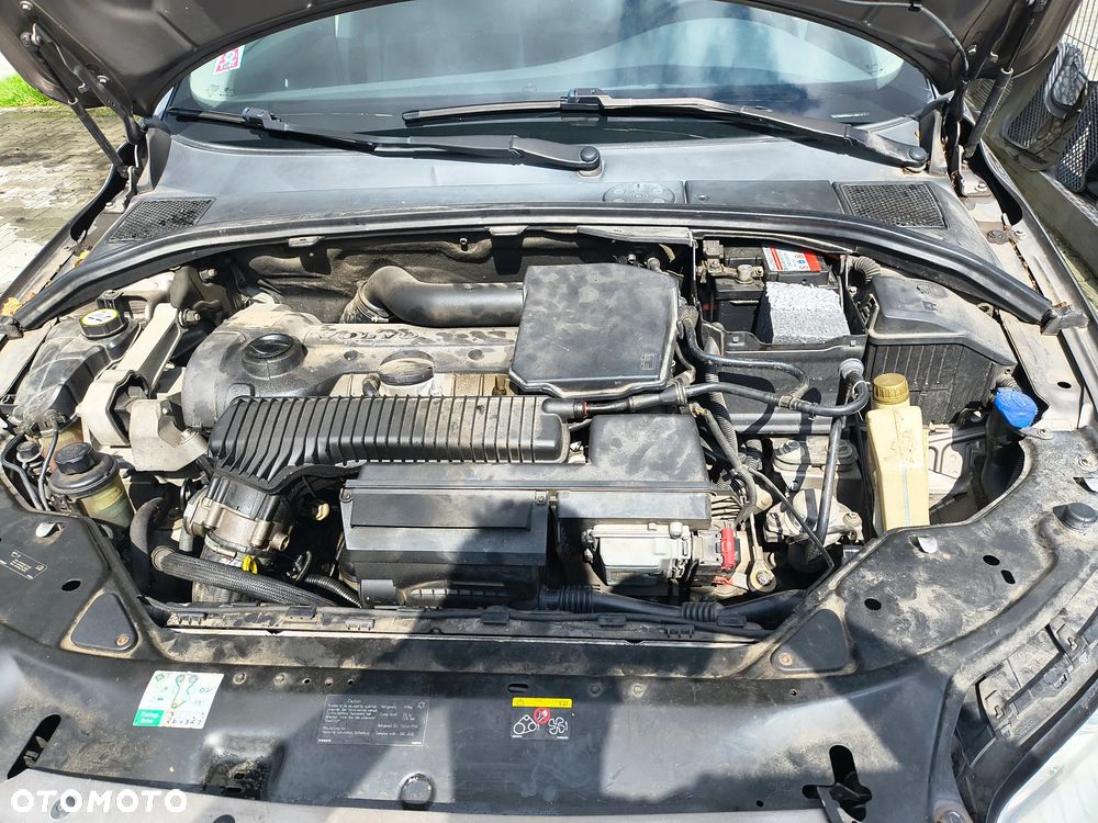 Volvo V70 2.5T Momentum - 18