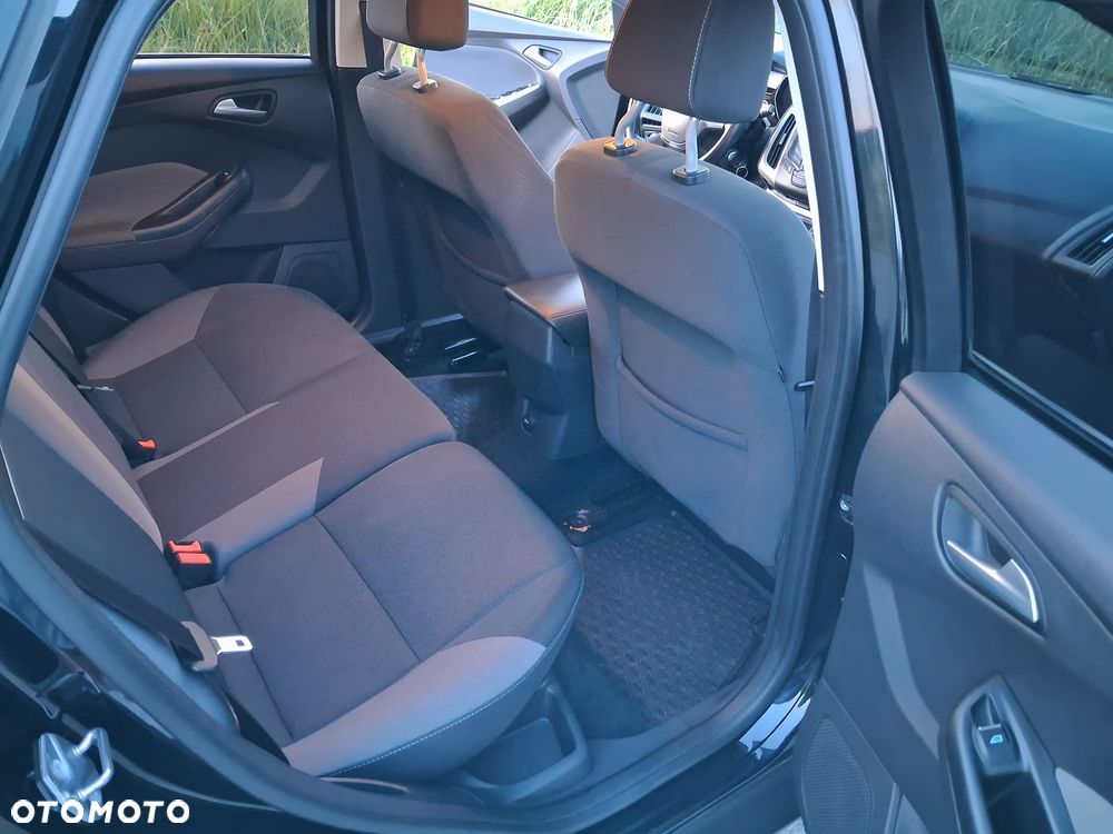 Ford Focus 1.0 EcoBoost Titanium - 12