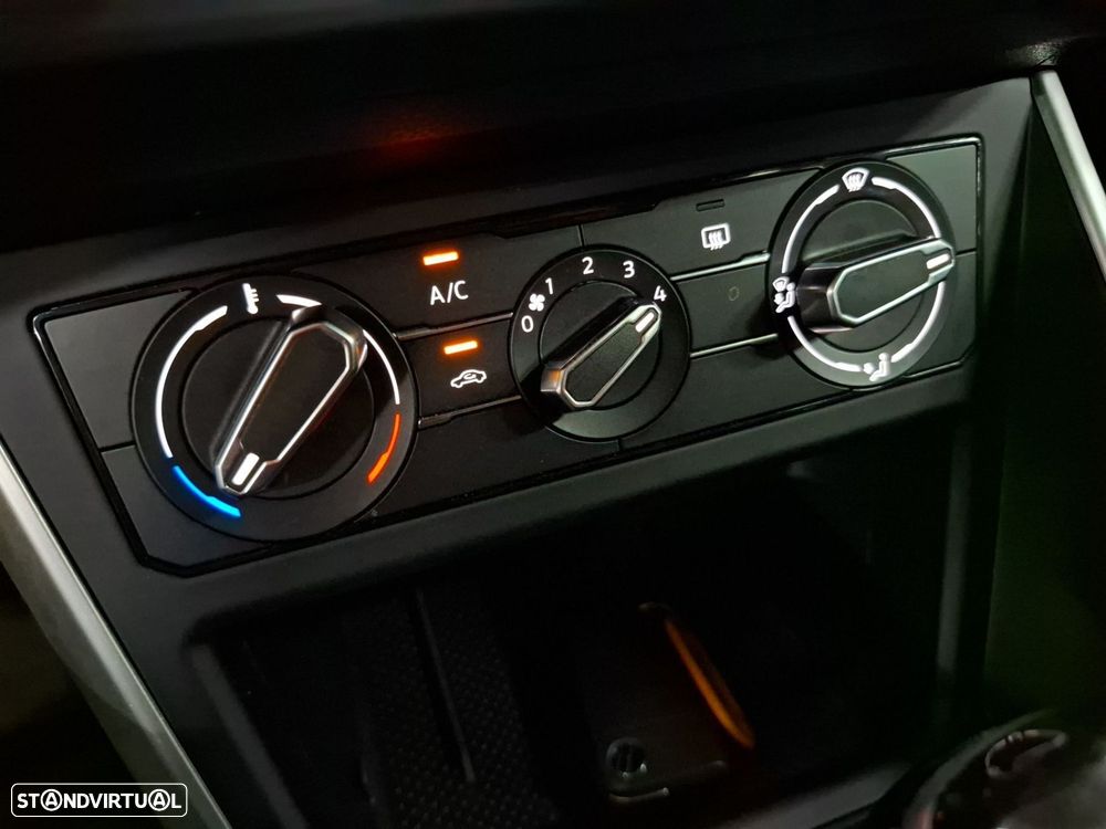 VW Taigo 1.0 TSI Urban DSG - 20