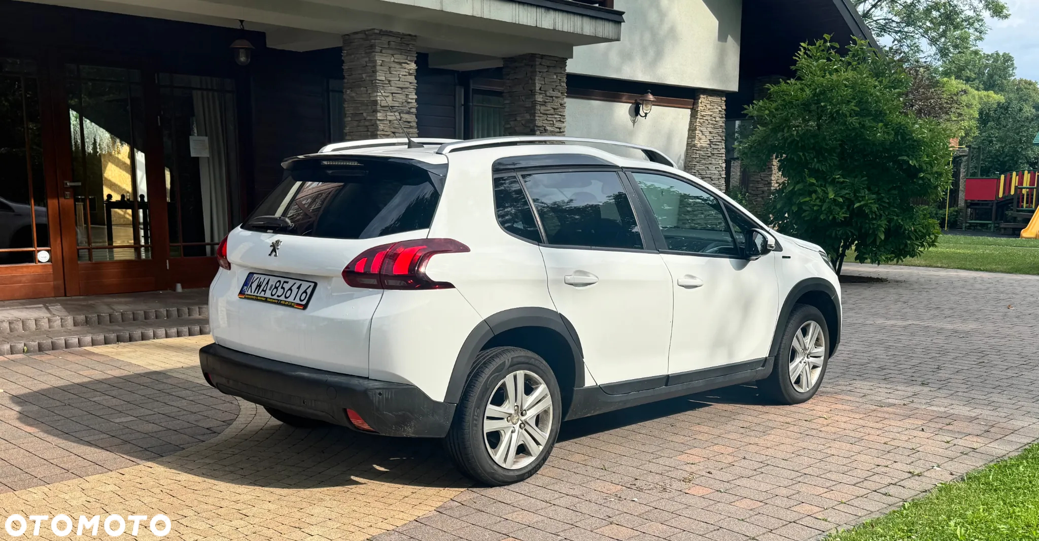 Peugeot 2008 1.2 Pure Tech Style - 8