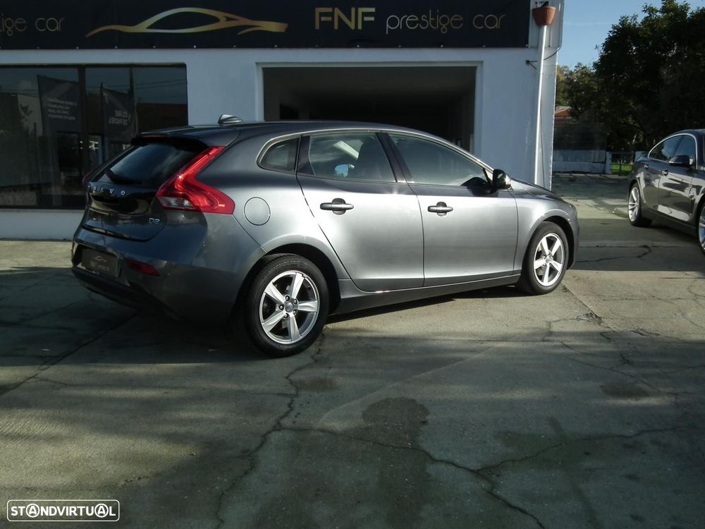 Volvo V40 1.6 D2 Kinetic - 6
