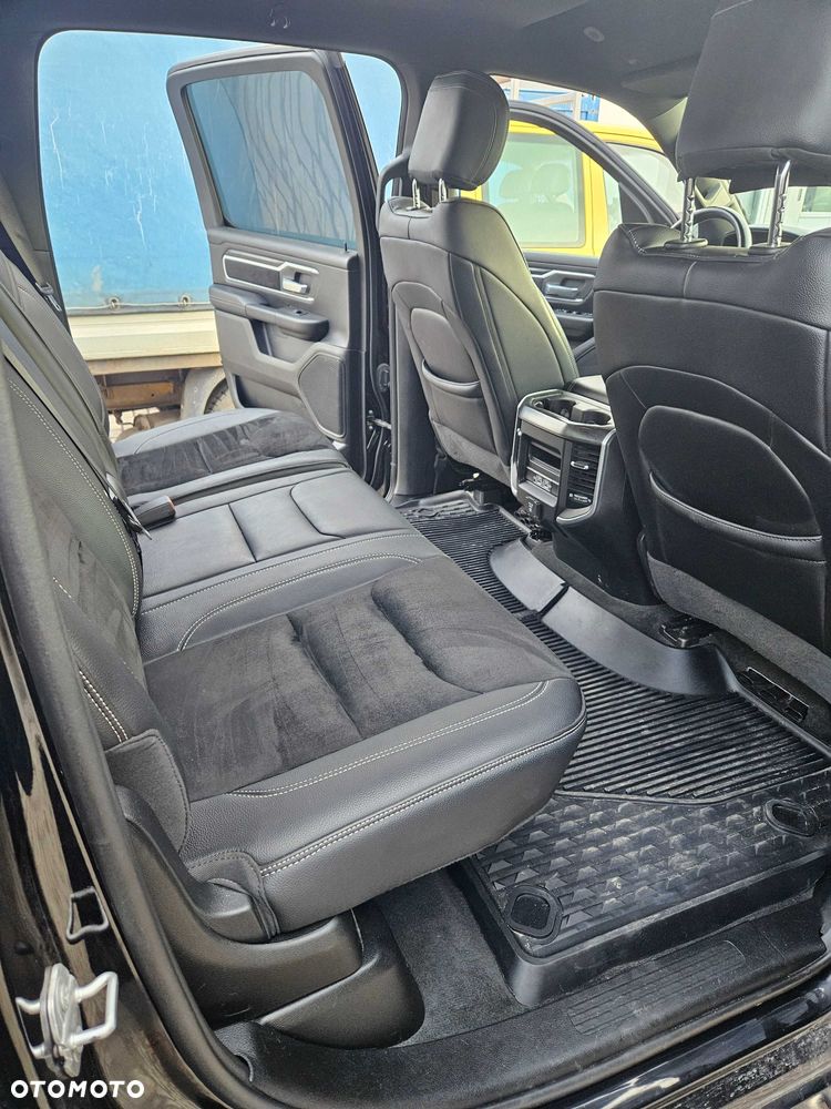 RAM 1500 - 8