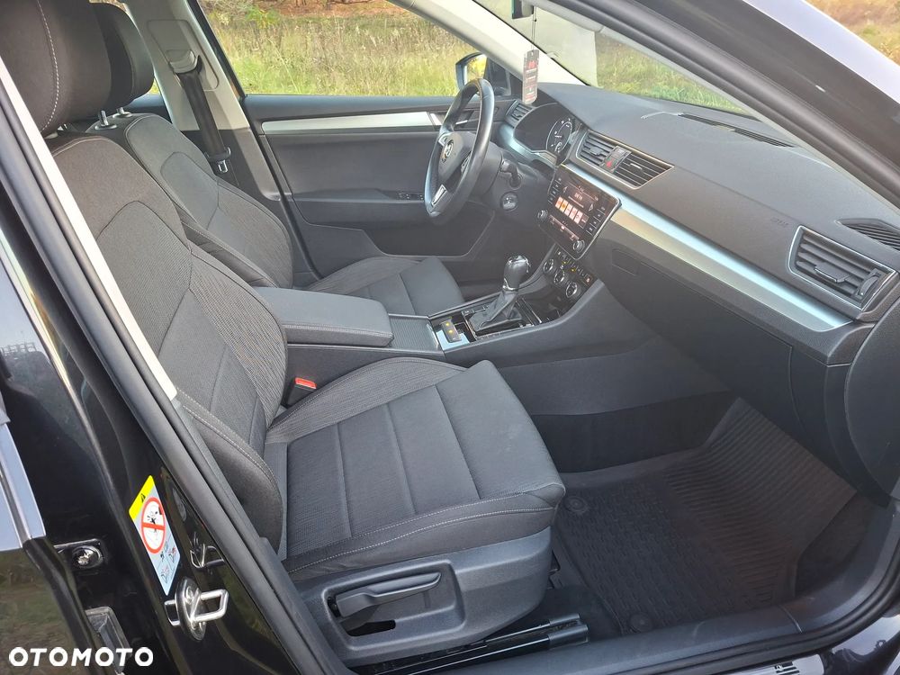 Skoda Superb 2.0 TDI SCR Ambition DSG - 17