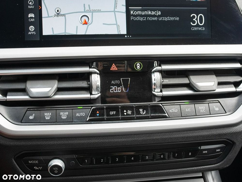 BMW Seria 3 318i - 16