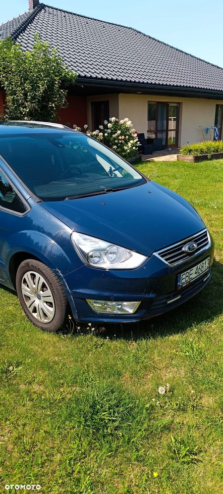 Ford Galaxy 2.0 Ambiente - 28