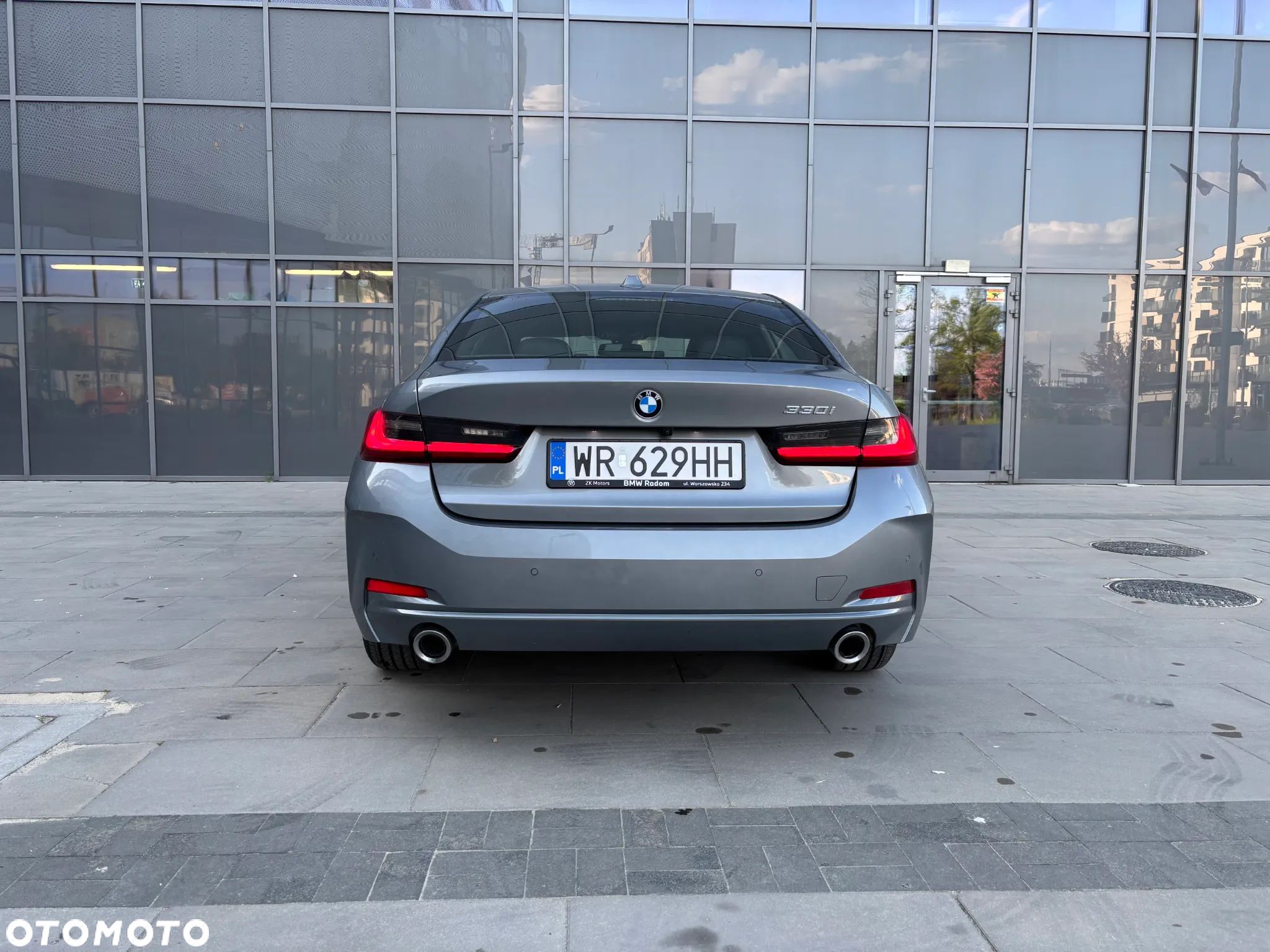 BMW Seria 3 330i - 5