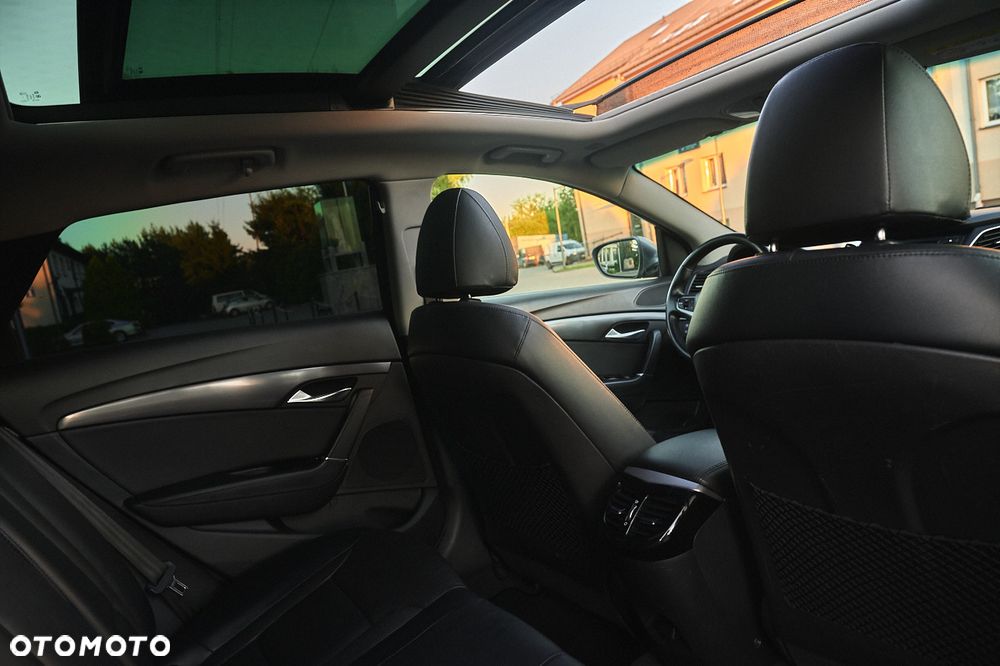Hyundai i40 Kombi 1.7 CRDi Premium - 28