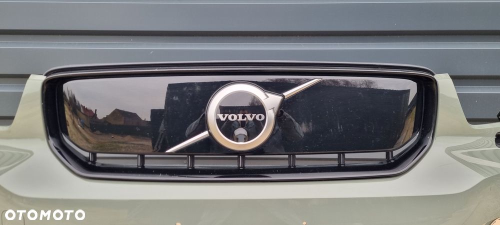 VOLVO XC40 2017- Zderzak przód oryginał MB251 - 3