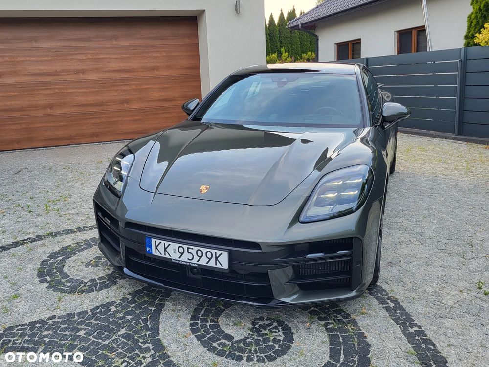 Porsche Panamera - 4