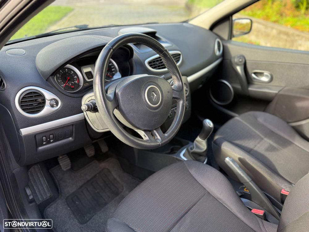 Renault Clio 1.2 16V Dynamique - 9